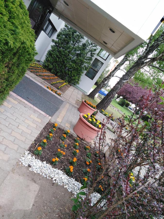 Hotel Magistern Konferencia Es Wellnesshotel シオーフォク エクステリア 写真