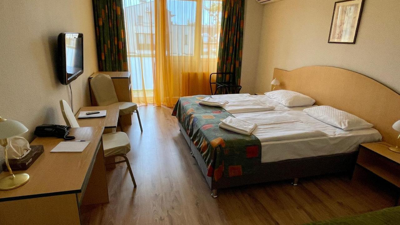 Hotel Magistern Konferencia Es Wellnesshotel シオーフォク エクステリア 写真
